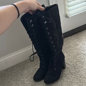 Below knee Heeled boots